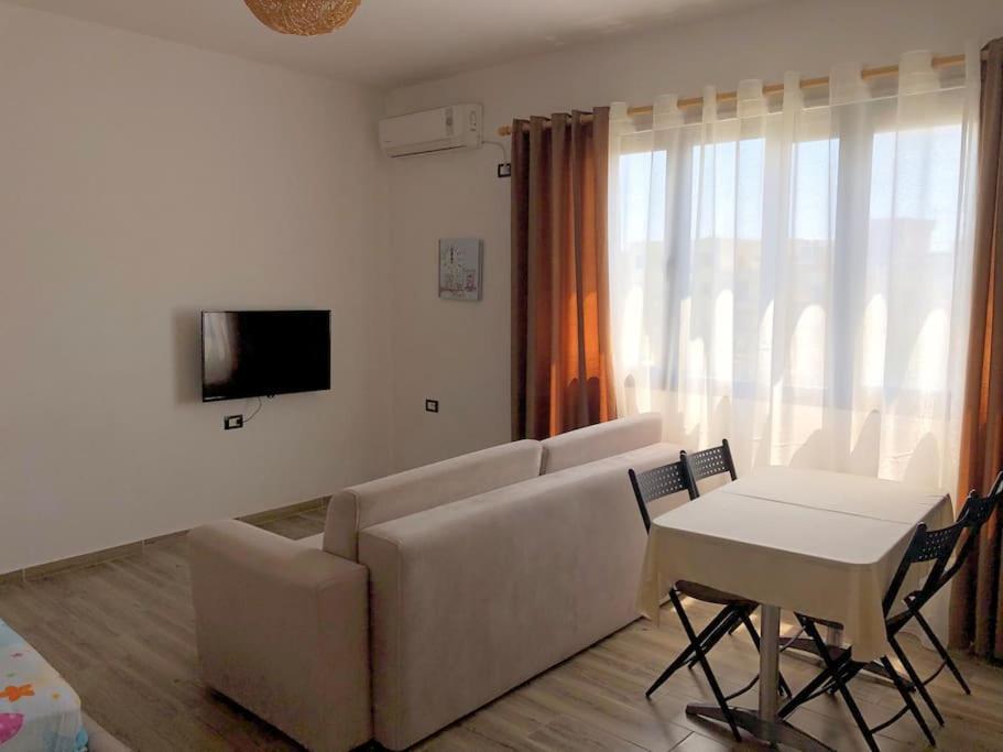 Sea View Deluxe Apartment Дуррес Екстер'єр фото